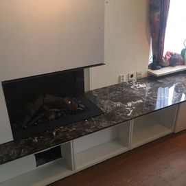 Glanzende moderne keuken marmer