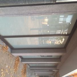 Voorkant huis natuursteen